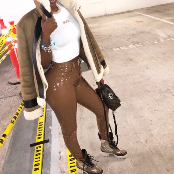 Coffee vinyl pants - Picture 3 of 3